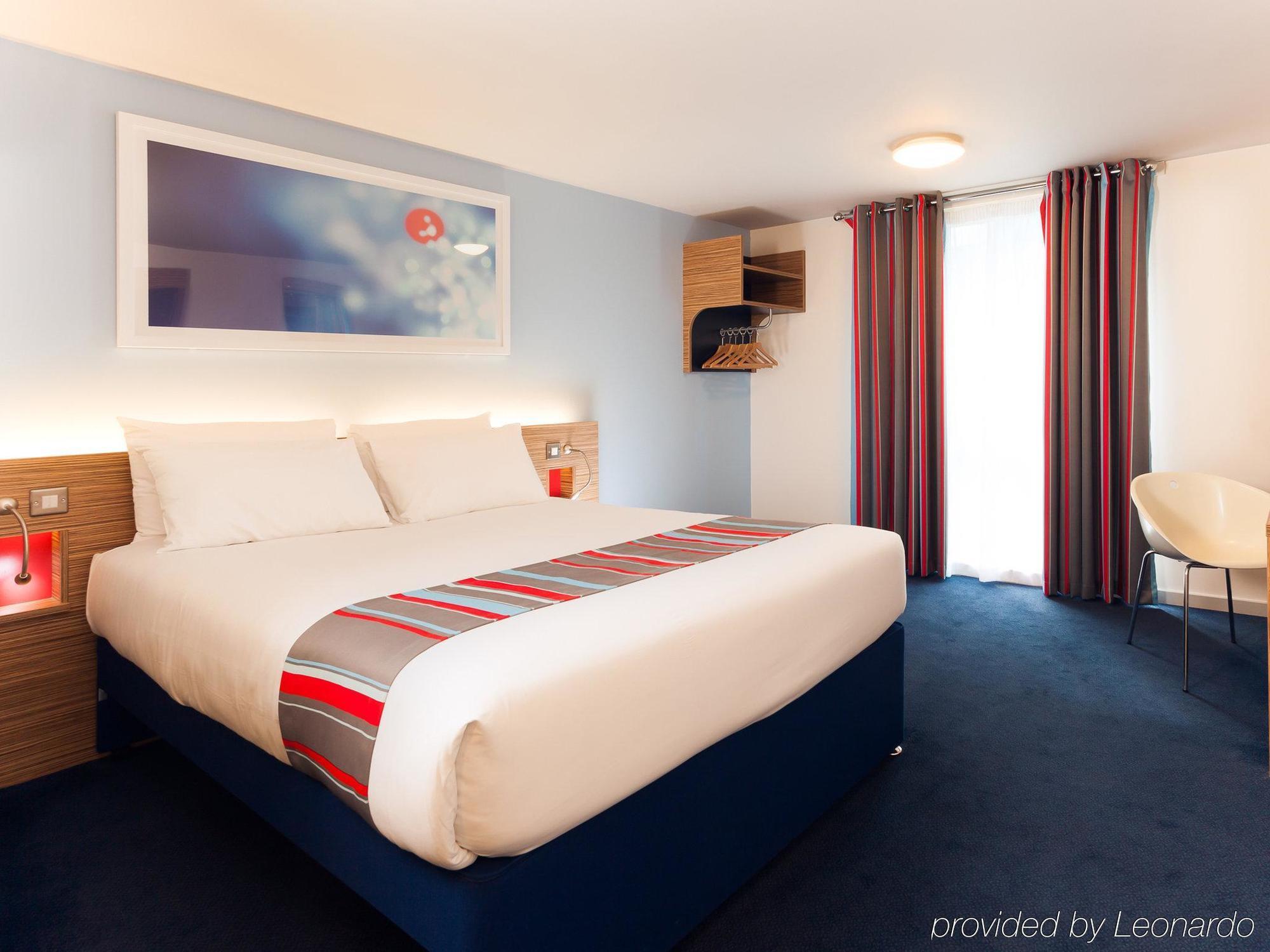 Travelodge London Greenwich Экстерьер фото