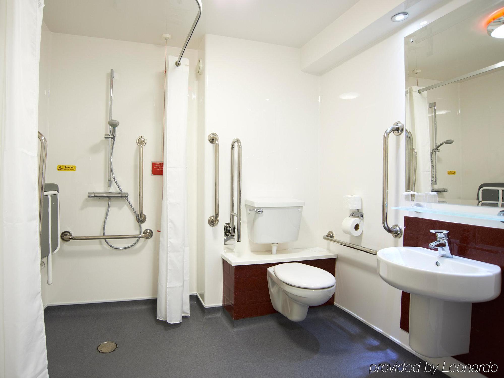 Travelodge London Greenwich Экстерьер фото