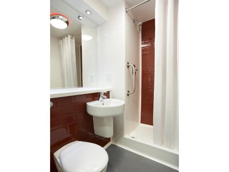 Travelodge London Greenwich Экстерьер фото